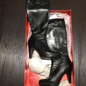 Charles David Black Heeled Boot